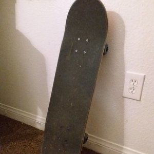 I'm selling a baker skateboard it has a few scratches but it's in good shape
